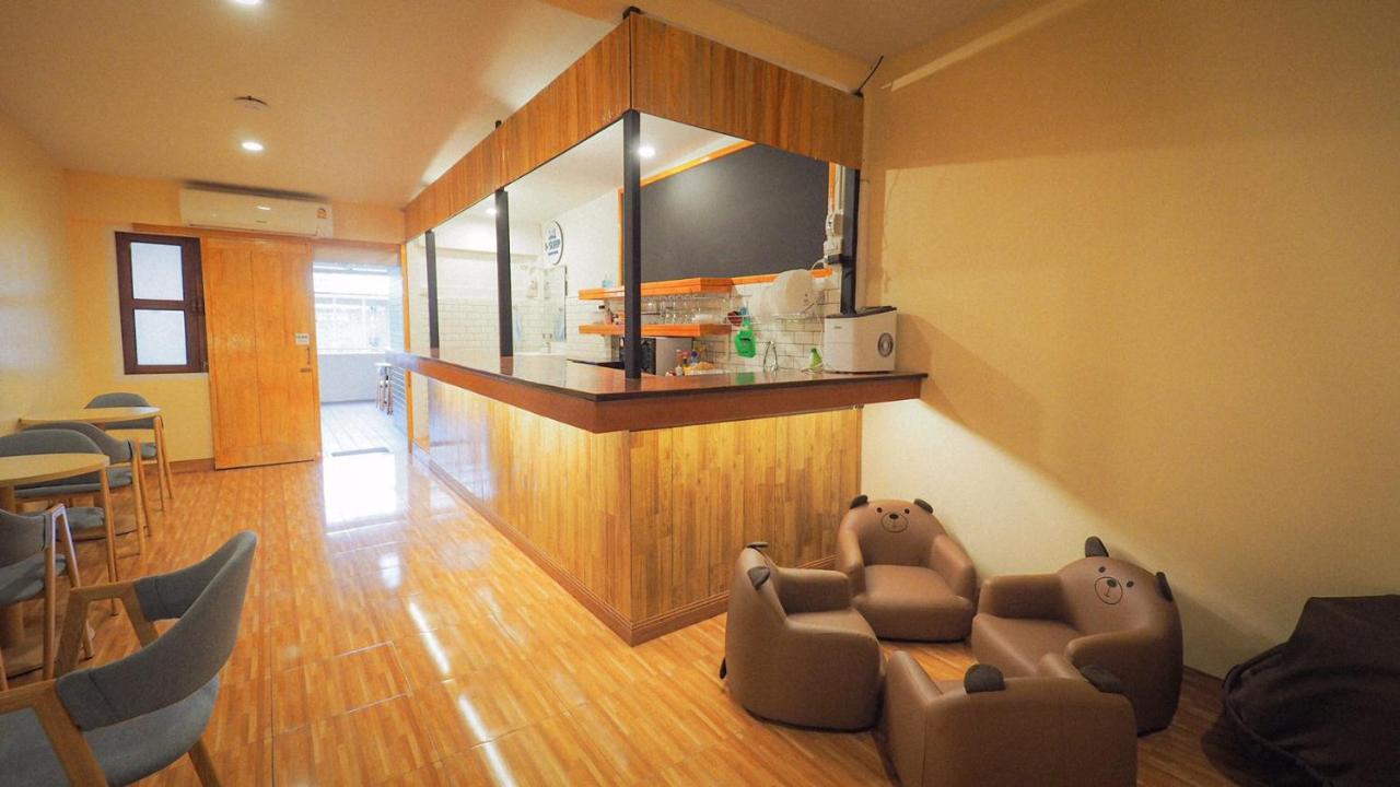 I-Sleep Silom Hostel Bangkok Zewnętrze zdjęcie