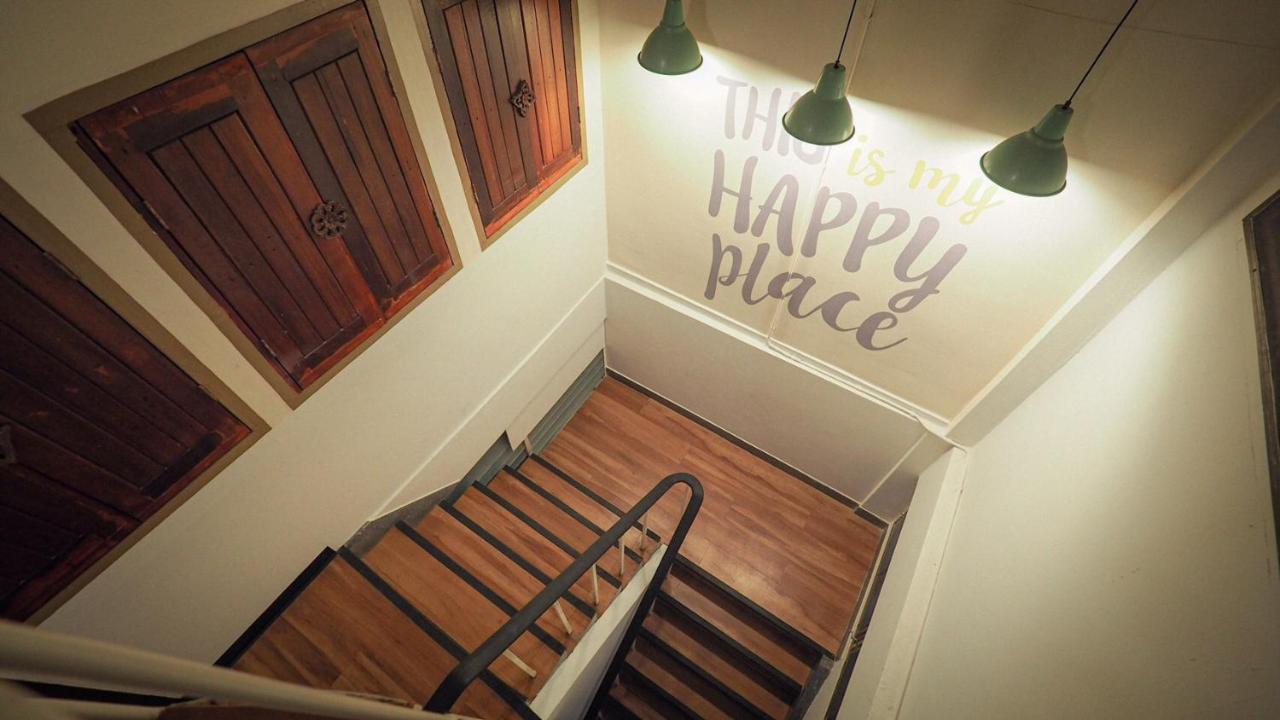 I-Sleep Silom Hostel Bangkok Zewnętrze zdjęcie