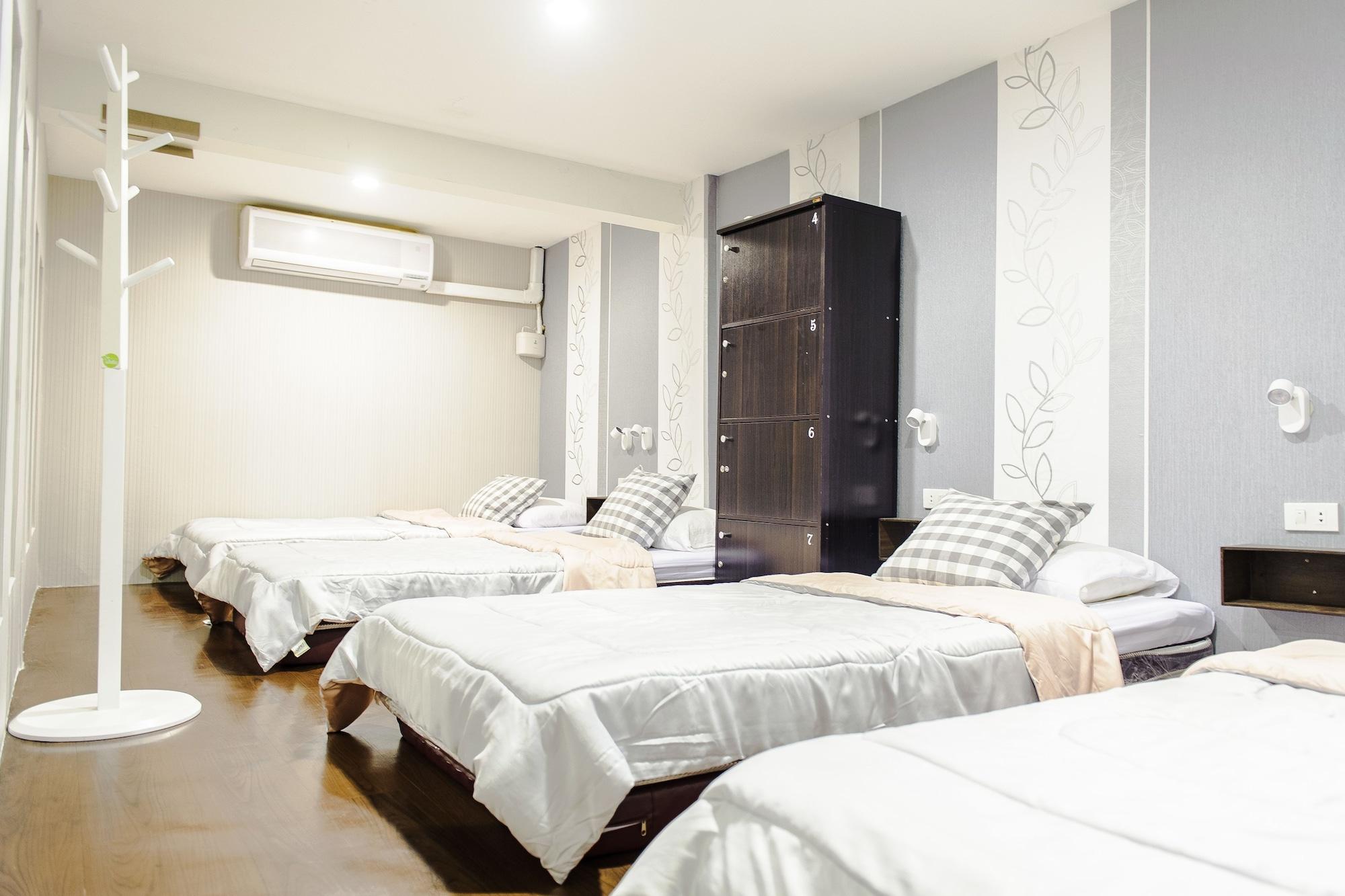 I-Sleep Silom Hostel Bangkok Zewnętrze zdjęcie